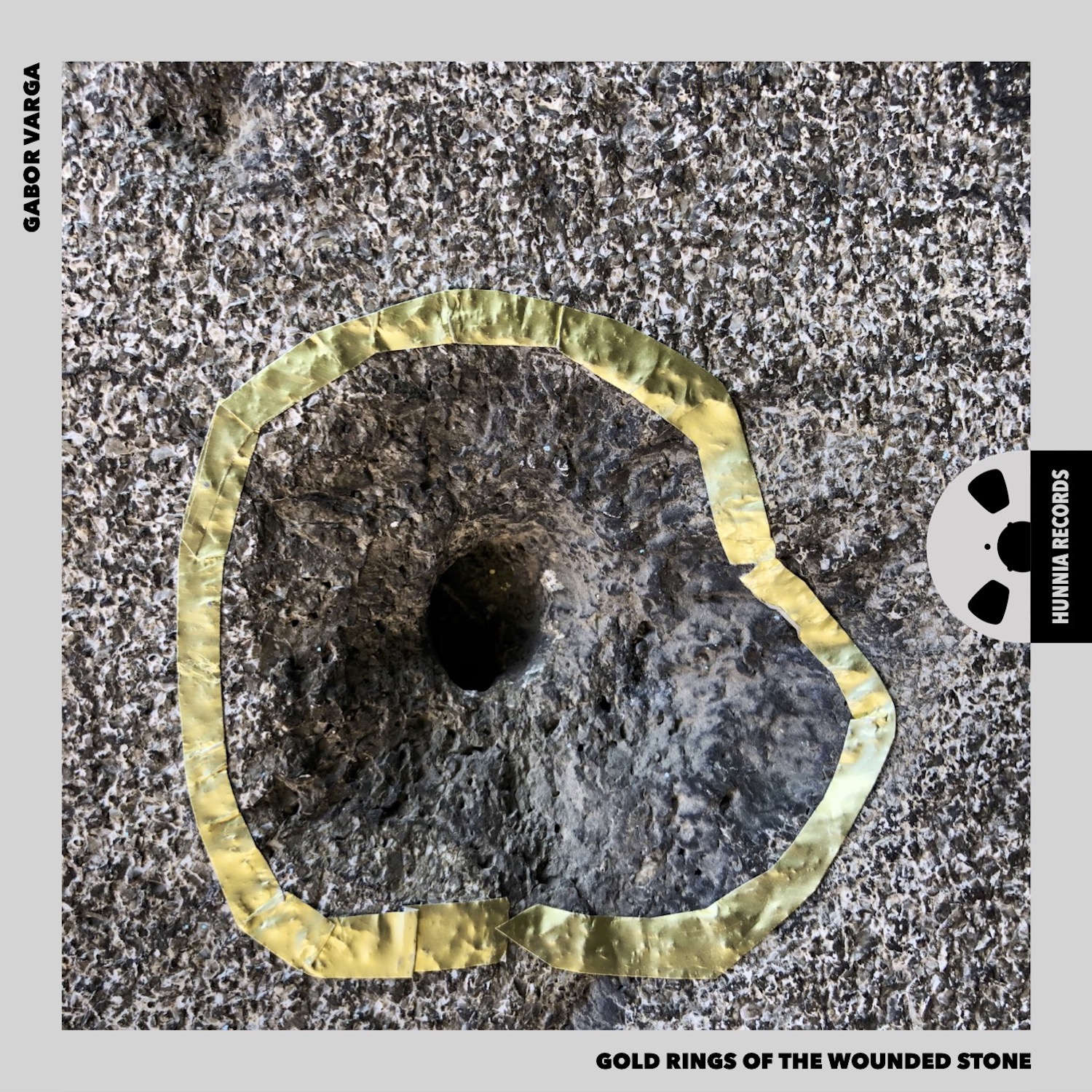 HRES2204 Gabor Varga - Gold Rings Of The Wounded Stone